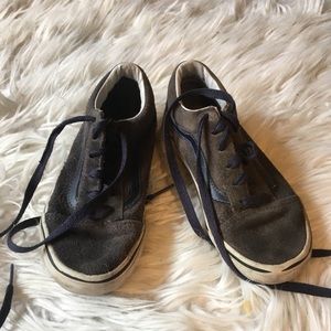 Boys vans lace up